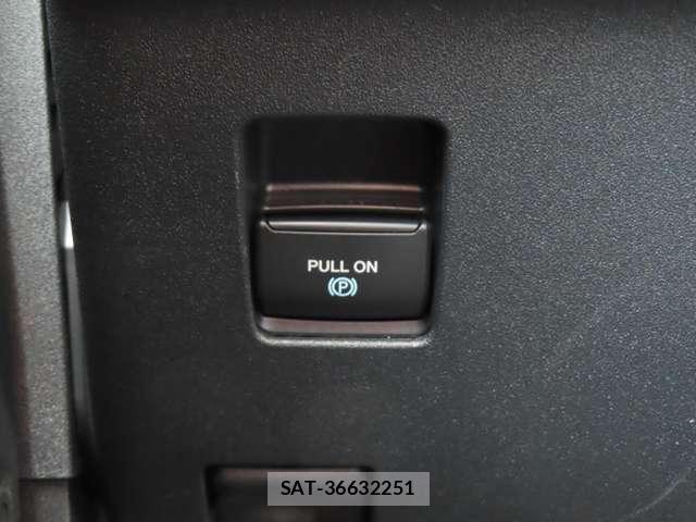Ford BRONCO 2023-09 7802071-10