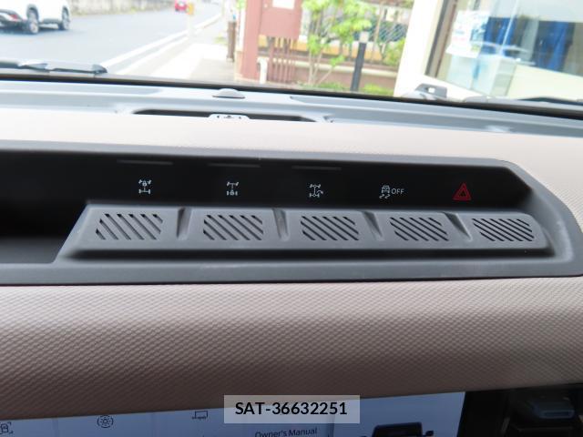 Ford BRONCO 2023-09 7802071-16