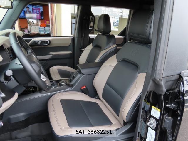 Ford BRONCO 2023-09 7802071-19