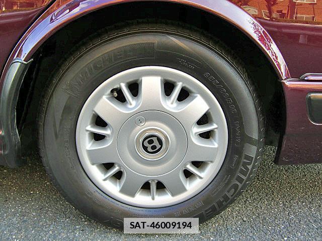 Bentley BROOKLANDS 1998-02 7796986-8