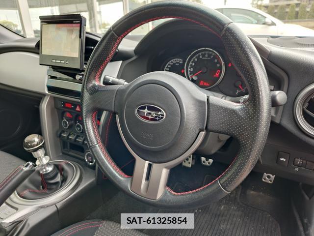 Subaru BRZ 2013-01 7793142-16