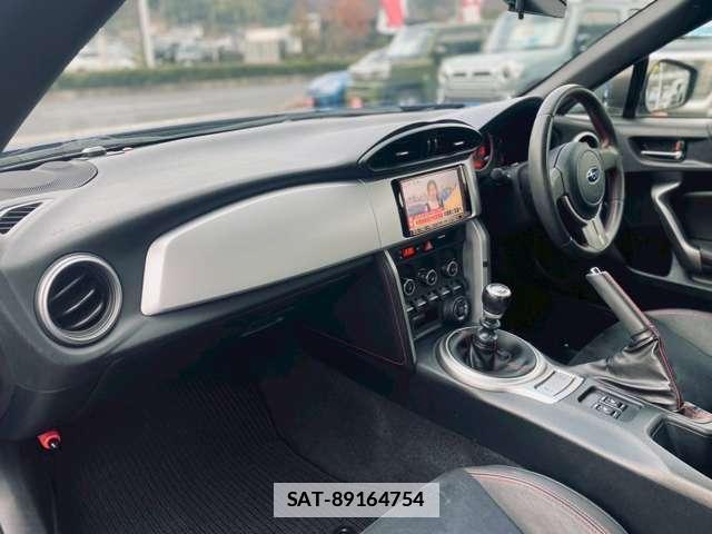 Subaru BRZ 2014-05 7795704-2