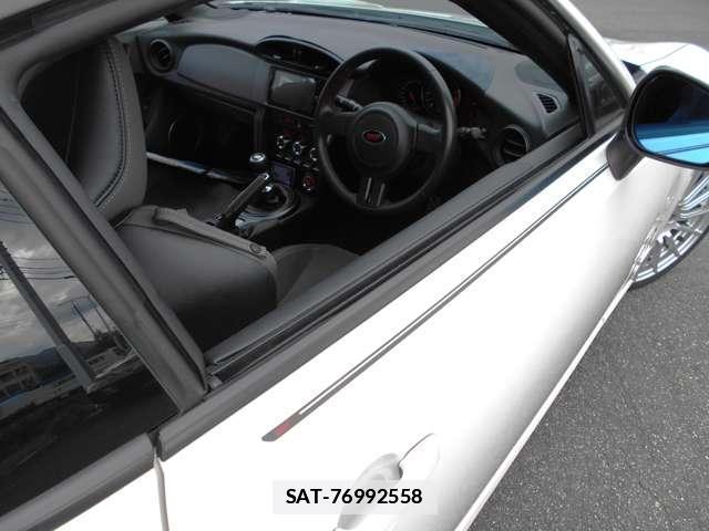 Subaru BRZ 2014-02 7795834-9