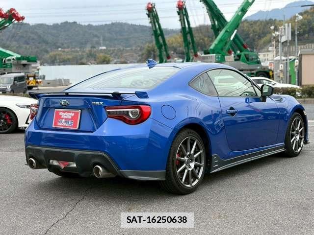 Subaru BRZ 2017-07 7795897-1