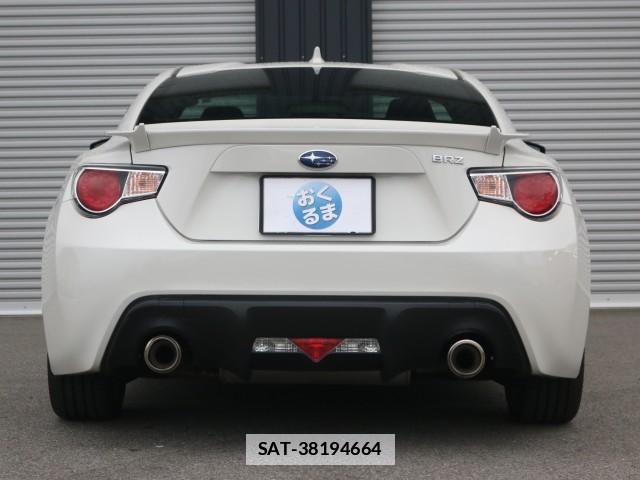 Subaru BRZ 2015-10 7796369-1