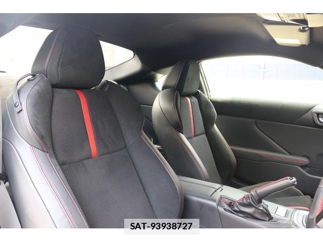 Subaru BRZ 2022-01 7797763-7