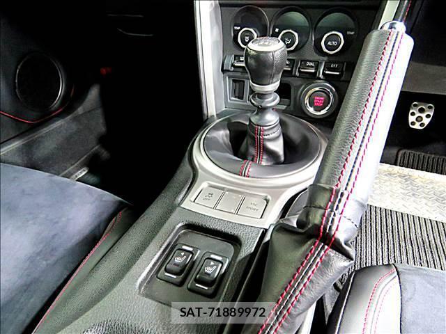 Subaru BRZ 2012-04 7802845-9