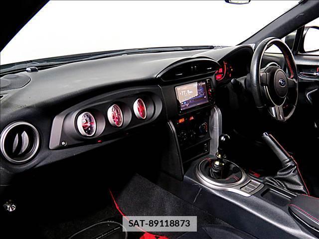 Subaru BRZ 2014-03 7802847-12