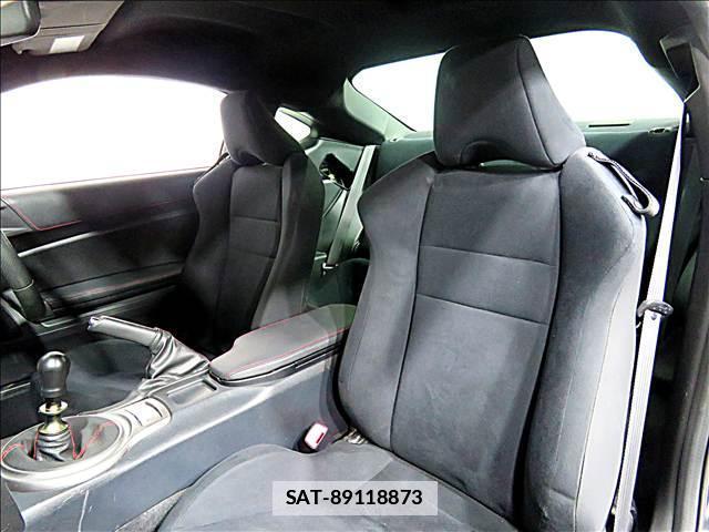 Subaru BRZ 2014-03 7802847-13