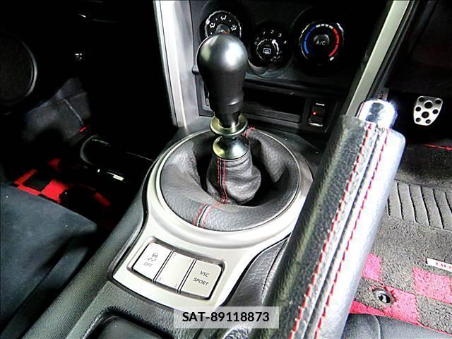 Subaru BRZ 2014-03 7802847-16