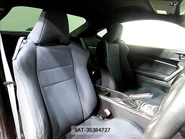 Subaru BRZ 2012-06 7802849-11