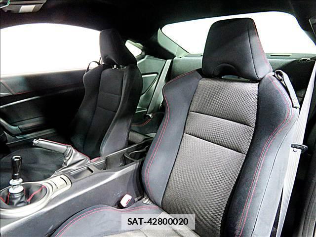 Subaru BRZ 2013-03 7802850-13