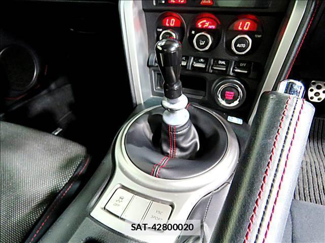 Subaru BRZ 2013-03 7802850-17