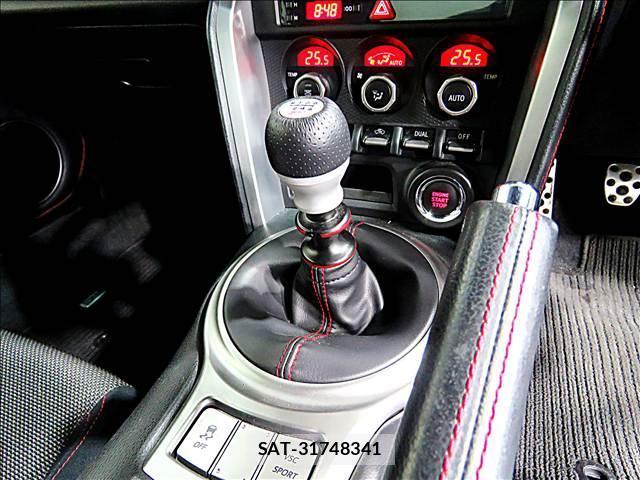 Subaru BRZ 2012-09 7802857-16