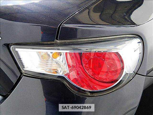 Subaru BRZ 2013-03 7802881-7