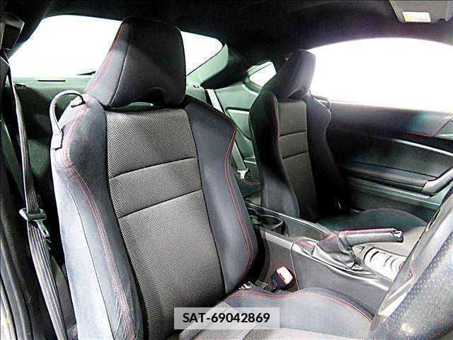 Subaru BRZ 2013-03 7802881-9