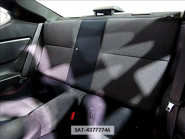Subaru BRZ 2013-01 7802886-14