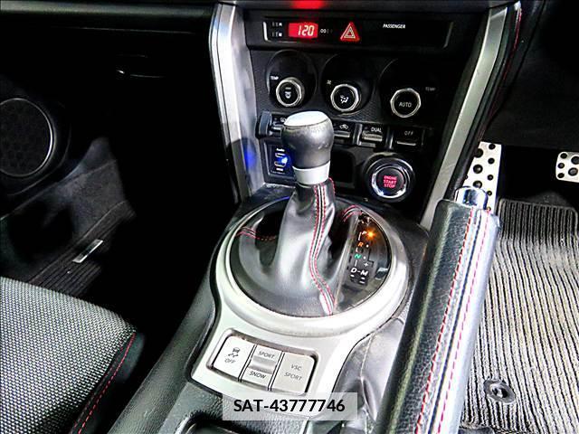 Subaru BRZ 2013-01 7802886-17