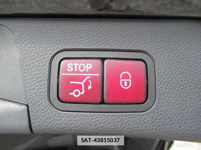 Mercedes Benz C-CLASS 2017-08 7802719-19