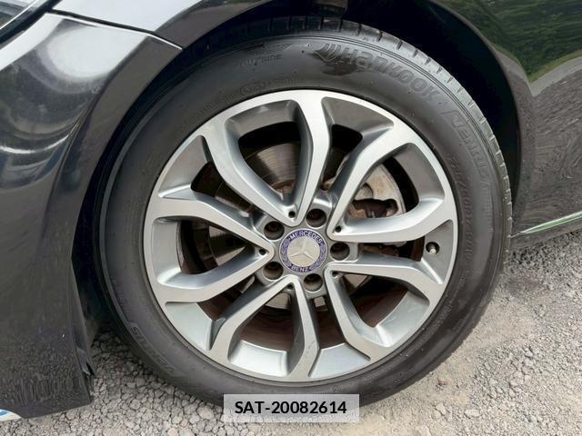 Mercedes Benz C-CLASS 2016-06 7805948-5