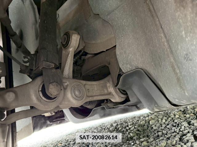 Mercedes Benz C-CLASS 2016-06 7805948-7