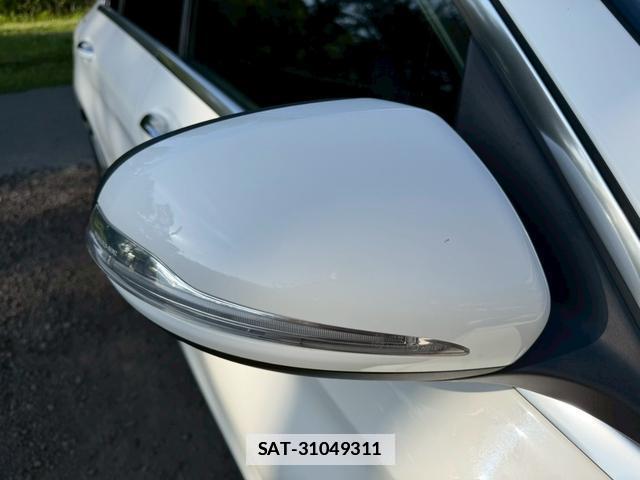 Mercedes Benz C-CLASS 2015-07 7805949-14
