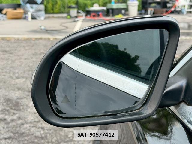 Mercedes Benz C-CLASS 2015-06 7805958-12