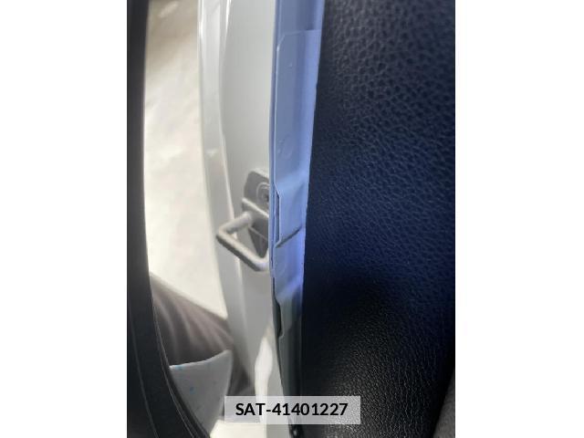 Mercedes Benz C-CLASS 2015-03 7809565-12
