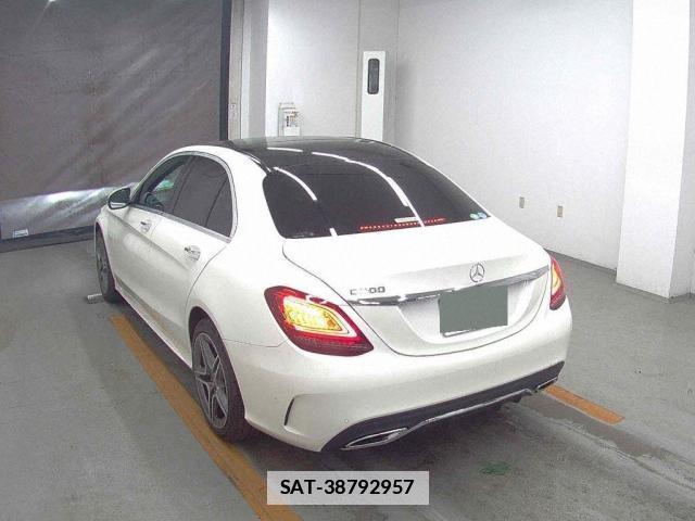 Mercedes Benz C-CLASS 2018-11 7810354-4
