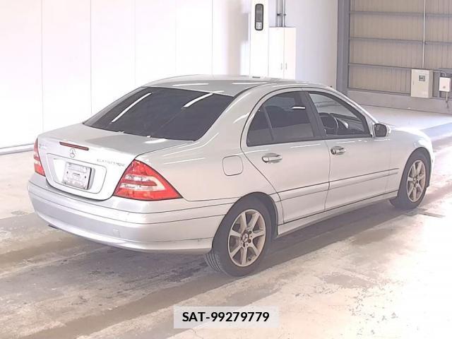 Mercedes Benz C-CLASS 2006-01 7810359-1