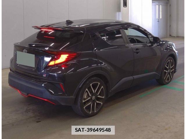 Toyota C-HR 2022-04 7793814-1