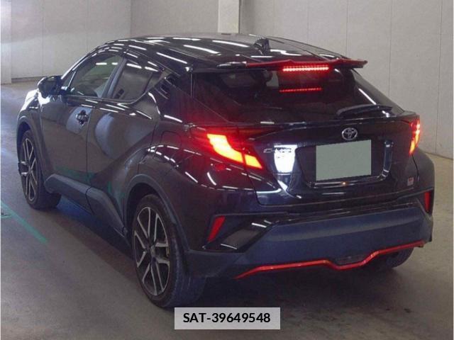 Toyota C-HR 2022-04 7793814-3