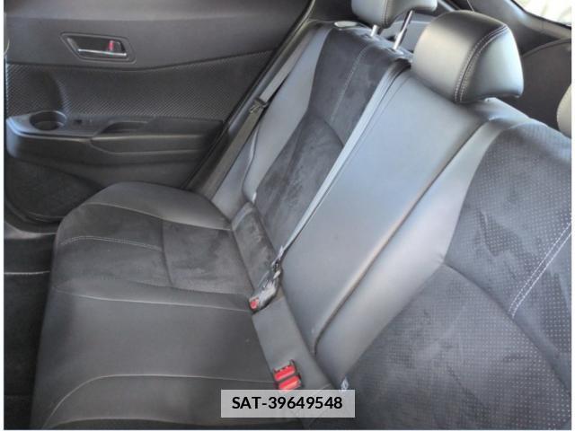 Toyota C-HR 2022-04 7793814-5