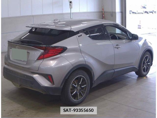 Toyota C-HR 2020-09 7793834-1
