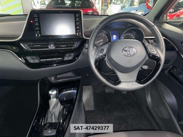 Toyota C-HR 2023-02 7793996-2