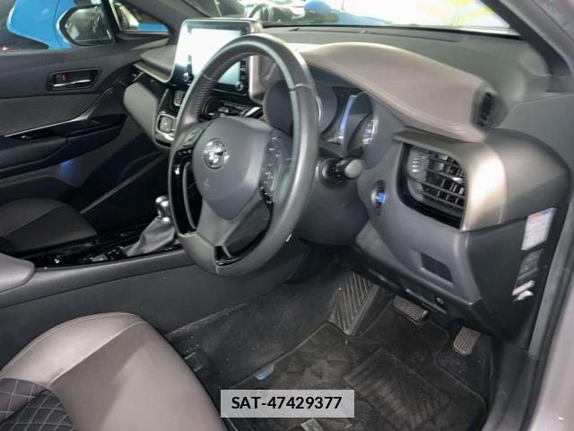 Toyota C-HR 2023-02 7793996-3