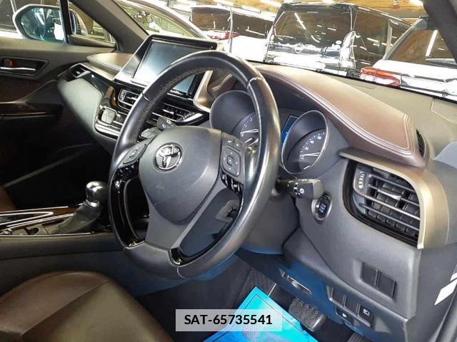 Toyota C-HR 2017-03 7793997-2