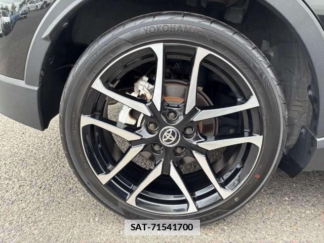 Toyota C-HR 2022-07 7794118-3