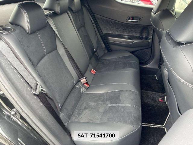Toyota C-HR 2022-07 7794118-8