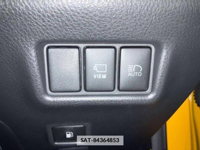 Toyota C-HR 2023-05 7794180-6
