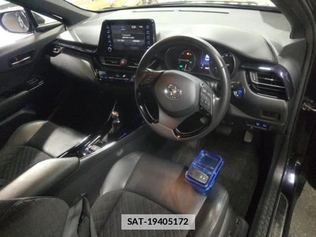Toyota C-HR 2021-07 7795125-2