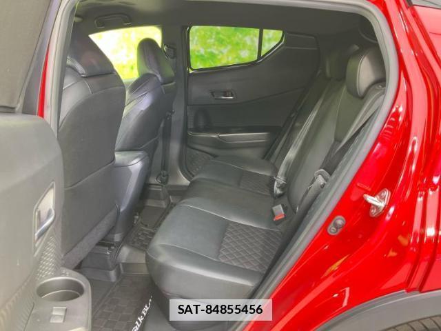 Toyota C-HR 2021-03 7797981-6