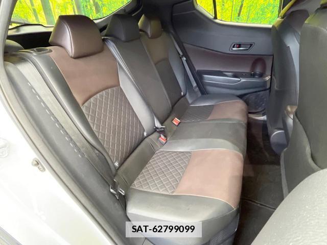 Toyota C-HR 2017-09 7799452-8