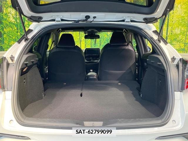 Toyota C-HR 2017-09 7799452-9