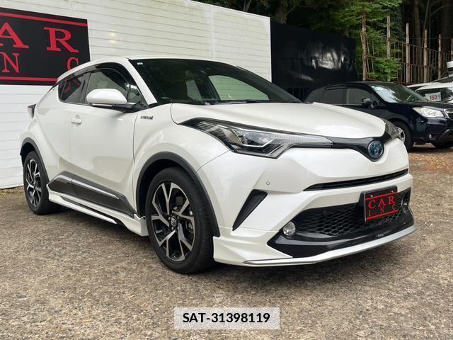 Toyota C-HR 2017-10 7800066-3