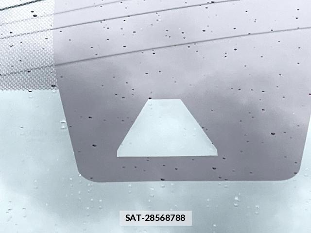 Toyota C-HR 2017-07 7800233-4