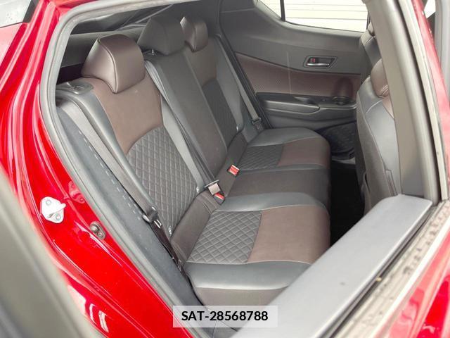 Toyota C-HR 2017-07 7800233-8