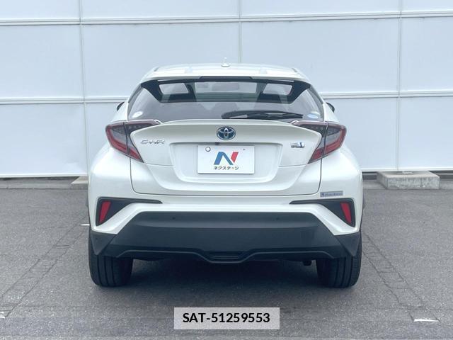 Toyota C-HR 2017-01 7804087-14
