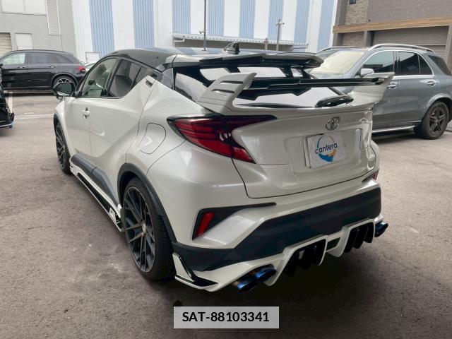 Toyota C-HR 2019-12 7806124-1