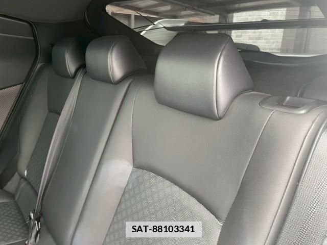 Toyota C-HR 2019-12 7806124-15